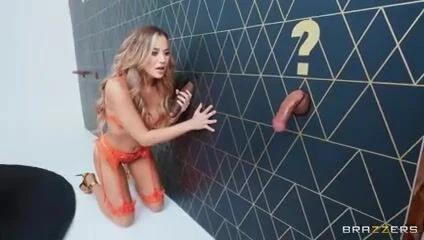Thử thách bức tường cặc cho nữ hoàng phim Sex